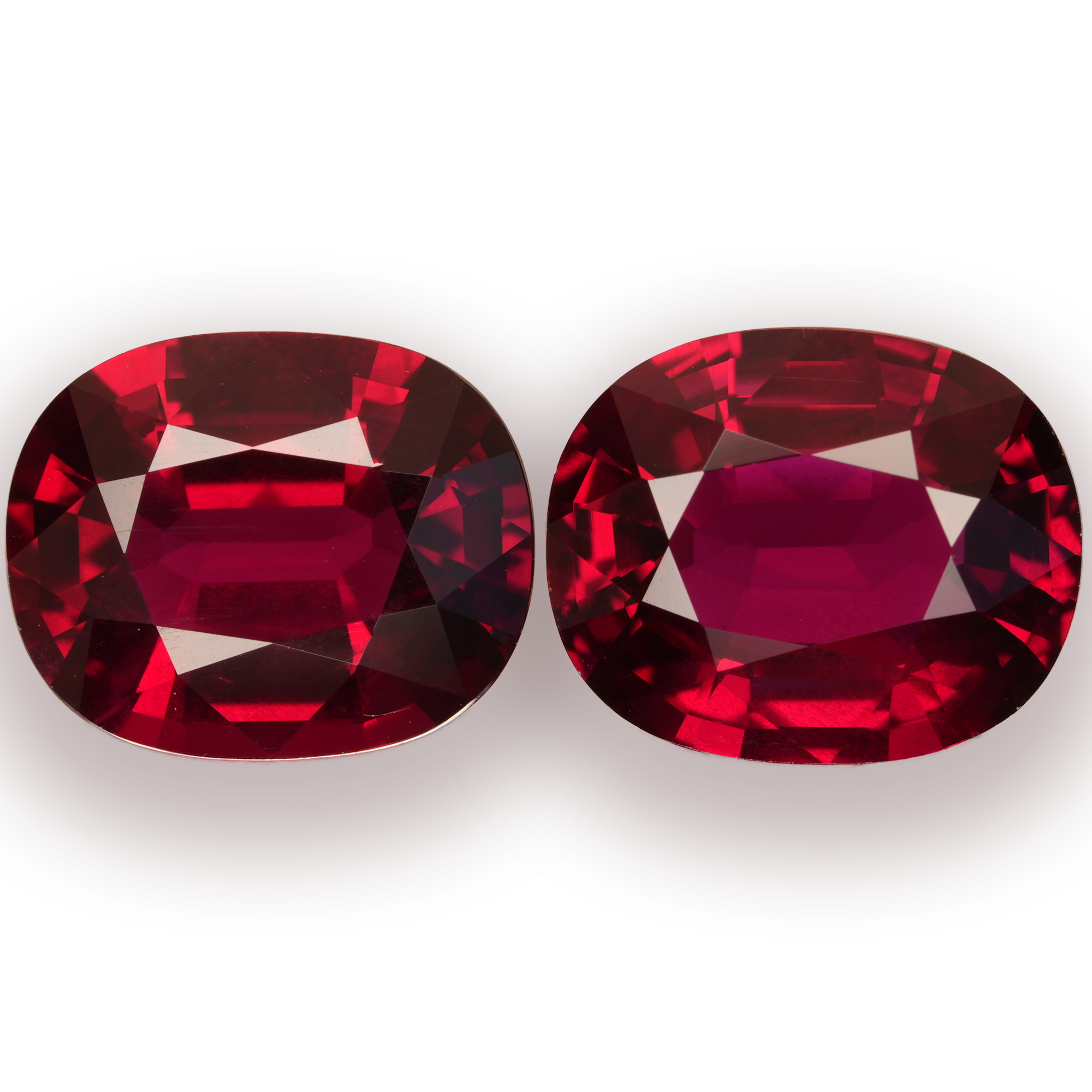 CUSHION MOZAMBIQUE Ruby